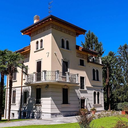 Villa Chiara B&B Biandronno Dış mekan fotoğraf