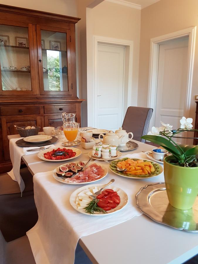 Villa Chiara B&B Biandronno Dış mekan fotoğraf