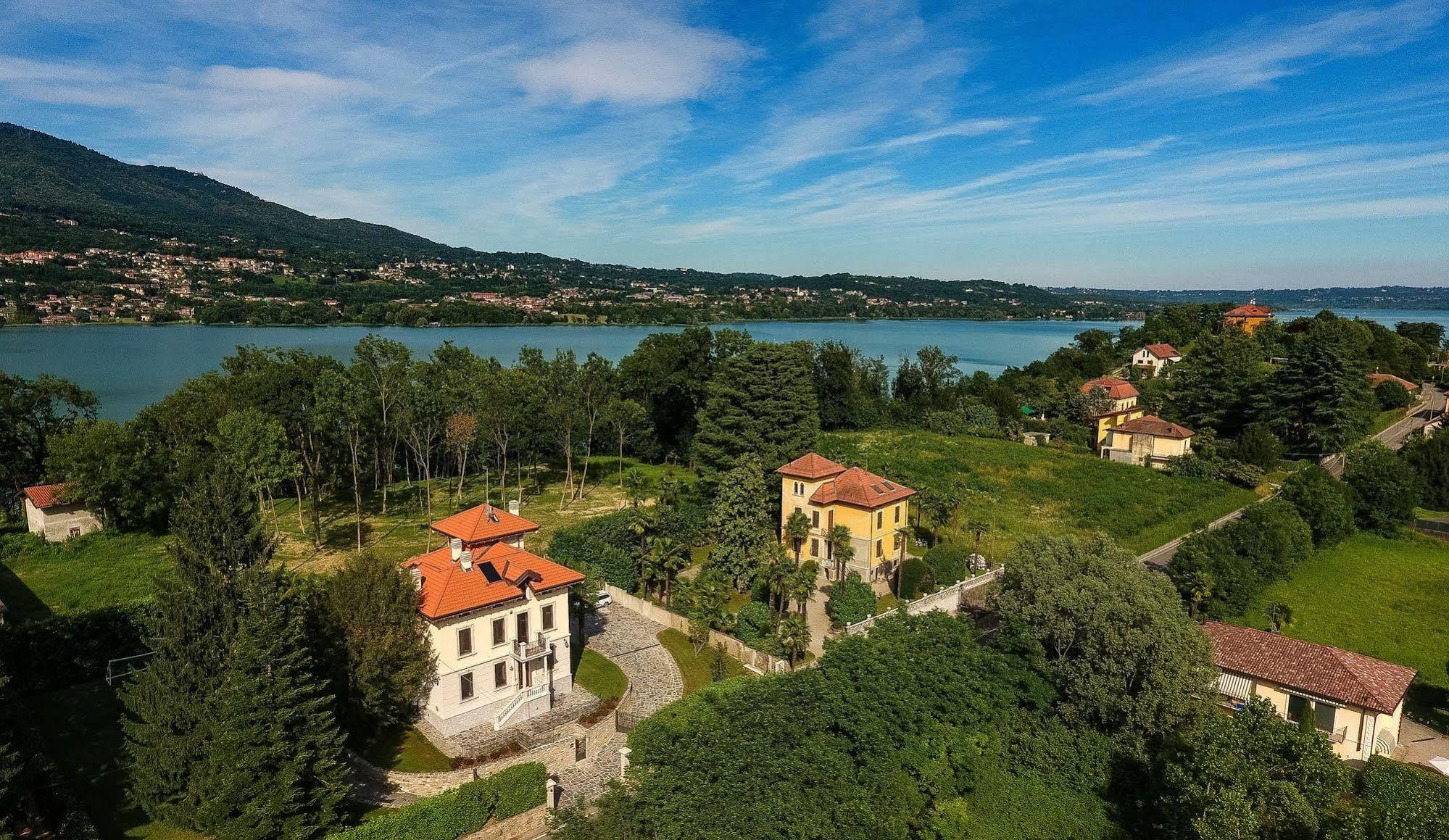 Villa Chiara B&B Biandronno Dış mekan fotoğraf