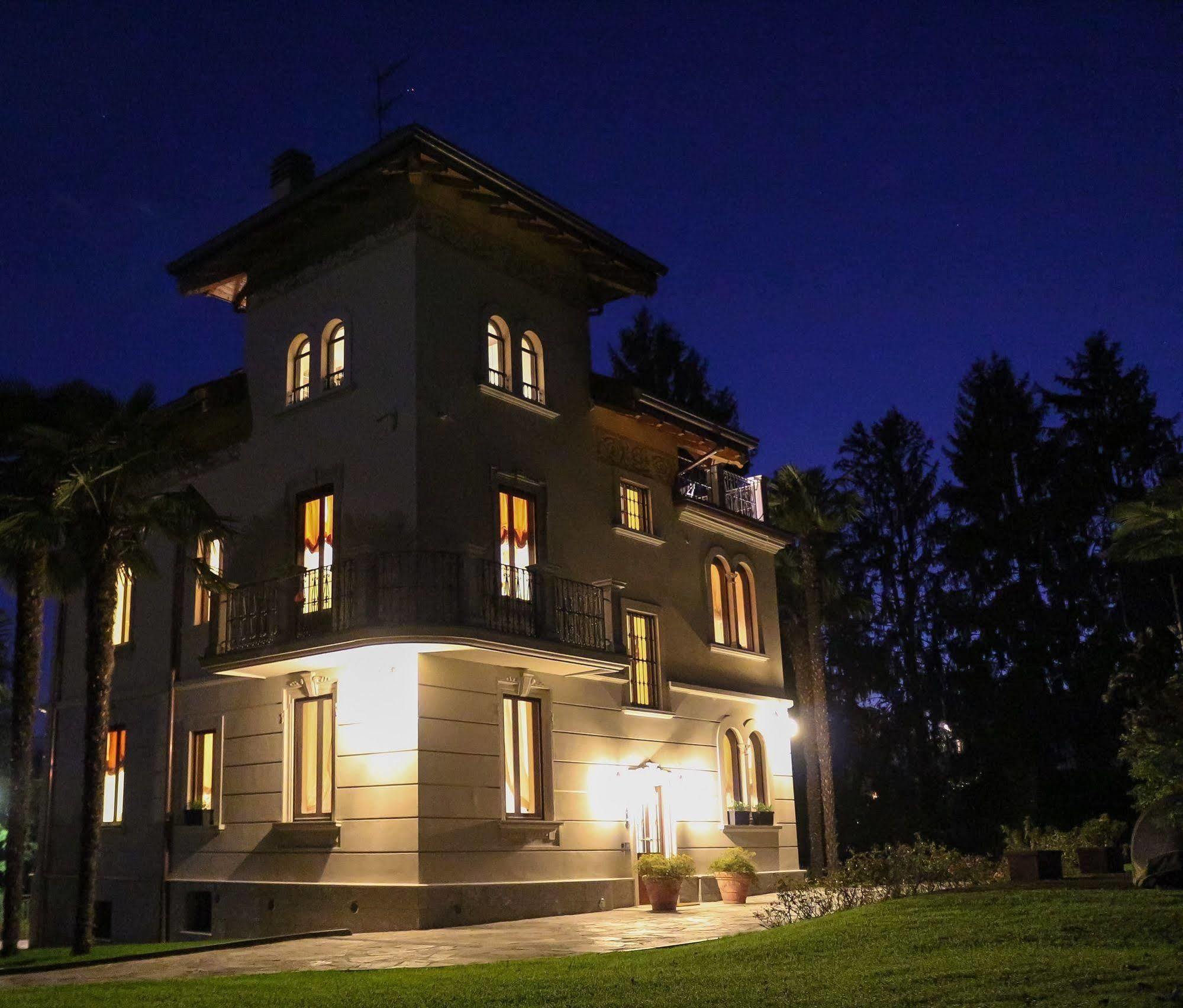 Villa Chiara B&B Biandronno Dış mekan fotoğraf