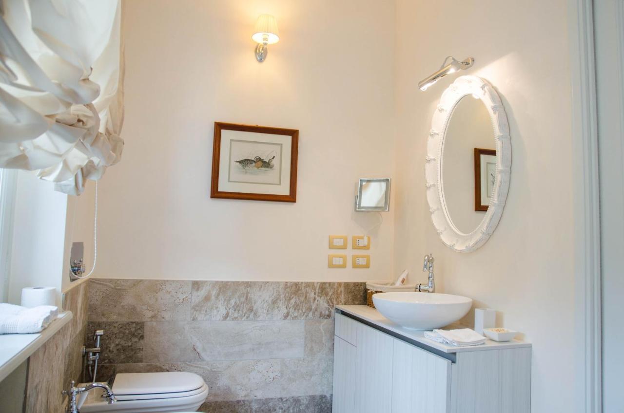 Villa Chiara B&B Biandronno Dış mekan fotoğraf
